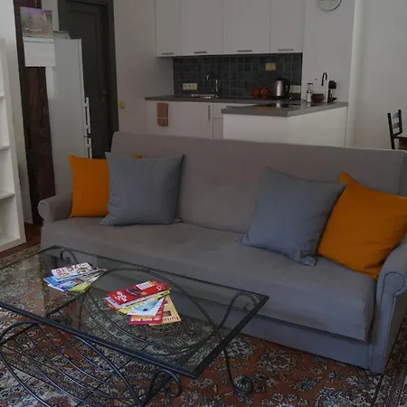 Apartment Zabaks Studio In Vecriga *